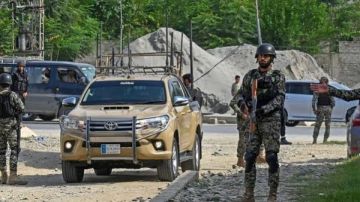 15 قتيلا في هجوم دمو ي على نقطة للشرطة شمال باكستان 15 قتيلا في هجوم دمو ي على نقطة للشرطة شمال باكستان