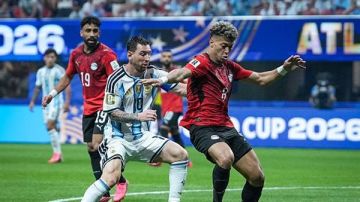 فيفا: إمام عاشور يحجز مكانه بين كبار نجوم إفريقيا في مونديال 2026 فيفا: إمام عاشور يحجز مكانه بين كبار نجوم إفريقيا في مونديال 2026