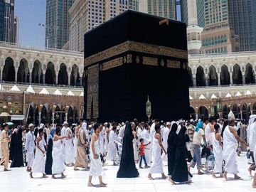 هل طواف الوداع واجب على المرأة؟.. أمينة الإفتاء تجيب هل طواف الوداع واجب على المرأة؟.. أمينة الإفتاء تجيب