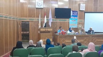 الأسرة ودورها في التعايش الآمن مع الطفل المصاب بالسكر .. ندوة تثقيفية لمجمع إعلام الداخلة بالوادى الجديد الأسرة ودورها في التعايش الآمن مع الطفل المصاب بالسكر .. ندوة تثقيفية لمجمع إعلام الداخلة بالوادى الجديد