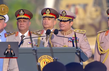 بالزي العسكري.. السيسي يوجه رسالة حاسمة لإسرائيل ويحدد شروط التطبيع والسلام الدائم بالزي العسكري.. السيسي يوجه رسالة حاسمة لإسرائيل ويحدد شروط التطبيع والسلام الدائم