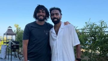 حسين الشحات يهنئ محمد النني بعيد ميلاده حسين الشحات يهنئ محمد النني بعيد ميلاده