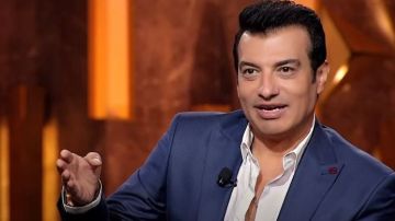 بالذكاء الاصطناعي.. إيهاب توفيق يروج لأغنية مدلع ببرومو يسخر من ميسي بالذكاء الاصطناعي.. إيهاب توفيق يروج لأغنية مدلع ببرومو يسخر من ميسي