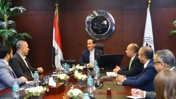 هيئة الاستثمار: شركة عالمية بصناعة الزجاج توسع أعمالها بالسوق المصري..ونواب: يساهم في توفير العملة الصعبة للبلد هيئة الاستثمار: شركة عالمية بصناعة الزجاج توسع أعمالها بالسوق المصري..ونواب: يساهم في توفير العملة الصعبة للبلد