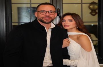علي محجوب يحتفل بعيد زواجه الأول من آمال ماهر.. على طريقته الخاصة علي محجوب يحتفل بعيد زواجه الأول من آمال ماهر.. على طريقته الخاصة