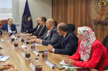 هيئة الدواء المصرية تبحث ملفات توطين المستحضرات الدوائية مع عدد من الشركات وفق الضوابط التنظيمية هيئة الدواء المصرية تبحث ملفات توطين المستحضرات الدوائية مع عدد من الشركات وفق الضوابط التنظيمية
