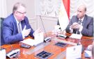وزير العمل يبحث مع وفد العمل الدولية خارطة الطريق الخاصة بإعداد مشروع قانون العمالة المنزلية
