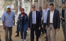 محافظ بورسعيد يطلق نداء للمواطنين: منور العمارة للتهوية وليس لإلقاء القمامة