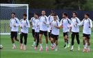 منتخب مصر يضع اللمسات النهائية لمواجهة أستراليا.. وحسام حسن يتحدث غدا