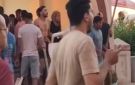 مشاجرة بـ عصي الشماسي والكراسي تثير الذعر بشاطئ المندرة بالإسكندرية .. تفاصيل