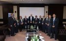 وزير الطيران المصري يواصل لقاءاته الثنائية لتعزيز التعاون الدولي في النقل الجوي