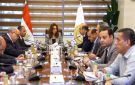 وزيرة التنمية المحلية والبيئة تعقد اجتماعا مع محافظ الشرقية لمتابعة الوضع الراهن لمنظومة المخلفات