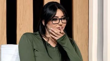  والله ما زعلانة.. أنا فرحانة جدا .. أول تعليق من دينا المصري علي قرار وقف برنامجها بعد أزمة الاذان