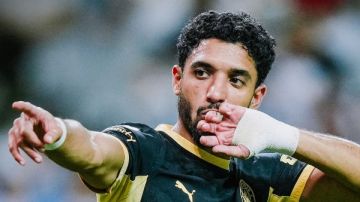 عمر مرموش يقترب من الانضمام لتوتنهام الإنجليزي
