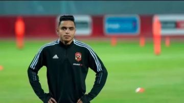 مفاجأة.. الأهلي يحاول تجهيز الدبيس لمباراة سموحة في الدوري مفاجأة.. الأهلي يحاول تجهيز الدبيس لمباراة سموحة في الدوري
