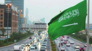 السعودية تتوعد وافدين بعقوبات وغرامات غير مسبوقة