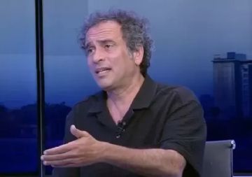 عمرو حمزاوي: إدارة ترامب في مأزق حقيقي .. والحصار آخر أوراقها ضد إيران عمرو حمزاوي: إدارة ترامب في مأزق حقيقي .. والحصار آخر أوراقها ضد إيران