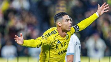 غياب رونالدو يثير القلق.. قائد النصر يواصل الابتعاد عن التدريبات قبل انطلاق الموسم غياب رونالدو يثير القلق.. قائد النصر يواصل الابتعاد عن التدريبات قبل انطلاق الموسم