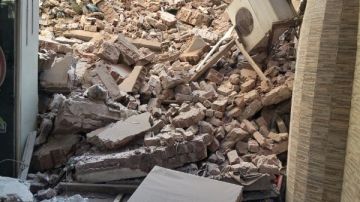انهيار منزل مكون من 3 طوابق بالإسكندرية انهيار منزل مكون من 3 طوابق بالإسكندرية