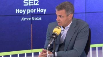 رئيس وزراء إسبانيا يتهم إسرائيل بإشعال أزمة سبتة رئيس وزراء إسبانيا يتهم إسرائيل بإشعال أزمة سبتة