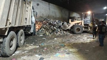 النظافة والتجميل بالجيزة ترفع 1200 طن مخلفات من نفق النجوم ببولاق الدكرور النظافة والتجميل بالجيزة ترفع 1200 طن مخلفات من نفق النجوم ببولاق الدكرور