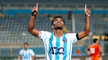 بيراميدز يعبر أبو قير للأسمدة بثنائية في الدوري المصري بيراميدز يعبر أبو قير للأسمدة بثنائية في الدوري المصري