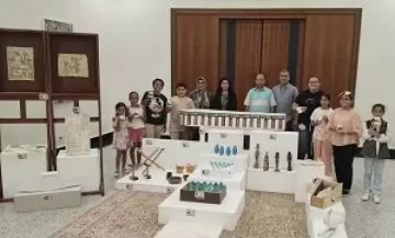 أطفال البعثة الأثرية الصغيرة يختتمون برنامجهم بعرض متحفي في شرم الشيخ أطفال البعثة الأثرية الصغيرة يختتمون برنامجهم بعرض متحفي في شرم الشيخ
