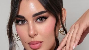 ياسمين صبري: كل إنسان نسخة واحدة في الكون.. والمرأة مش مطلوب منها تبقى صوفيا لورين ياسمين صبري: كل إنسان نسخة واحدة في الكون.. والمرأة مش مطلوب منها تبقى صوفيا لورين