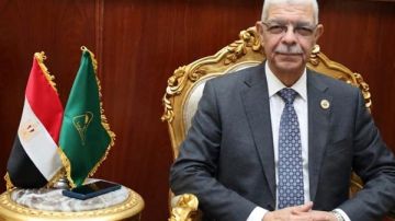 قرارات جديدة بجامعة المنوفية.. تعيين وكيل لكلية الزراعة ورؤساء أقسام بالطب والآداب قرارات جديدة بجامعة المنوفية.. تعيين وكيل لكلية الزراعة ورؤساء أقسام بالطب والآداب