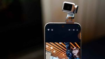 هونر تطلق هاتف Robot Phone في الصين بكاميرا جيمبال 200 ميجابكسل هونر تطلق هاتف Robot Phone في الصين بكاميرا جيمبال 200 ميجابكسل