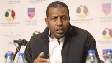 ربيع ياسين : عبد الله السعيد لاعب مبدع.. وتريزيجيه ابن موت ربيع ياسين : عبد الله السعيد لاعب مبدع.. وتريزيجيه ابن موت