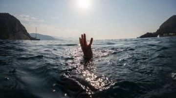 بالأسماء مصرع شابين غرقا بمطروح.. واستمرار البحث عن ثالث بالأسماء مصرع شابين غرقا بمطروح.. واستمرار البحث عن ثالث
