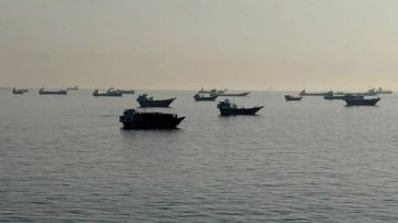 مسؤولين أمريكيين : أنشأنا ممرا للدخول إلى مضيق هرمز والخروج منه مسؤولين أمريكيين : أنشأنا ممرا للدخول إلى مضيق هرمز والخروج منه
