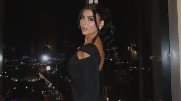 كارولين عزمي تخطف الأنظار من جدة كارولين عزمي تخطف الأنظار من جدة