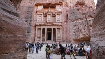 معاون وزير السياحة الأسبق: مصر قادرة على جذب 50 مليون سائح سنويا معاون وزير السياحة الأسبق: مصر قادرة على جذب 50 مليون سائح سنويا