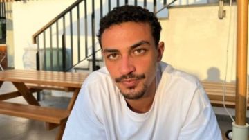 أحمد غزي يكشف لـ صدى البلد كواليس العودة للبطولة السينمائية بـ محمود التاني : تجربة كوميدية اجتماعية مختلفة فيديو أحمد غزي يكشف لـ صدى البلد كواليس العودة للبطولة السينمائية بـ محمود التاني : تجربة كوميدية اجتماعية مختلفة فيديو