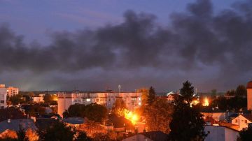 حريق في ميناء جنوب غربي أوكرانيا بعد هجوم روسي حريق في ميناء جنوب غربي أوكرانيا بعد هجوم روسي