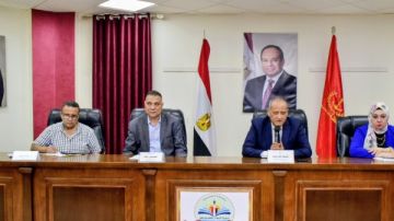 وكيل تعليم بورسعيد يناقش مستجدات القرارات الوزارية في ملف البكالوريا المصرية وكيل تعليم بورسعيد يناقش مستجدات القرارات الوزارية في ملف البكالوريا المصرية