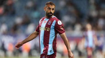 ابحث عن فريق يليق باسمك الكبير.. إعلامي مصري يوجه رسالة حاسمة لمحمد صلاح ابحث عن فريق يليق باسمك الكبير.. إعلامي مصري يوجه رسالة حاسمة لمحمد صلاح