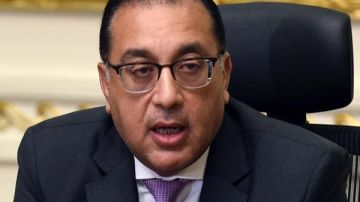 مدبولي: 400 مليار جنيه حجم تمويل مشروعات حياة كريمة المنتهية مدبولي: 400 مليار جنيه حجم تمويل مشروعات حياة كريمة المنتهية