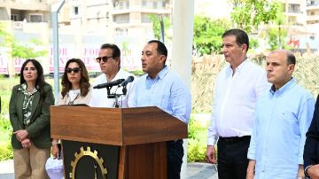 مدبولي : وضعنا الدين العام على مسار نزولي ومواصلة خفضه في 3 سنوات مدبولي : وضعنا الدين العام على مسار نزولي ومواصلة خفضه في 3 سنوات