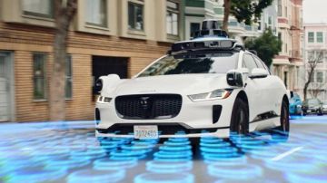 Waymo تفتح خدمة التاكسي ذاتي القيادة للجميع في دالاس دون قائمة انتظار