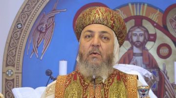 الأنبا أنيانوس يصلي قداسا لمرضى السرطان بواحة القديس الأنبا كاراس
