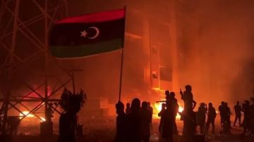 ليلة الظلام .. انقطاع عام للكهرباء في ليبيا ليلة الظلام .. انقطاع عام للكهرباء في ليبيا