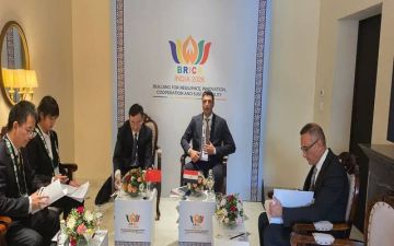 مصر تبحث مع الصين التعاون بصناعة المركبات الكهربائية ومكونات السيارات مصر تبحث مع الصين التعاون بصناعة المركبات الكهربائية ومكونات السيارات