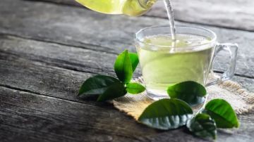 أفضل وقت لشرب الشاي الأخضر لحرق الدهون .. الصباح أم قبل التمرين أفضل وقت لشرب الشاي الأخضر لحرق الدهون .. الصباح أم قبل التمرين