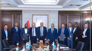 محافظ الإسكندرية يشهد توقيع بروتوكول لدعم جمع وإعادة تدوير المخلفات الصلبة محافظ الإسكندرية يشهد توقيع بروتوكول لدعم جمع وإعادة تدوير المخلفات الصلبة