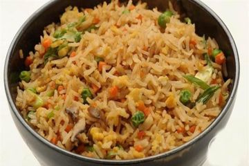 مفيد ولذيذ.. طريقة عمل الأرز بالخضار مفيد ولذيذ.. طريقة عمل الأرز بالخضار