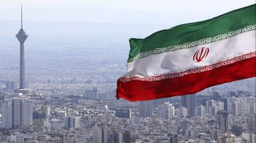 الخارجية الإيرانية: طهران في حالة حرب الخارجية الإيرانية: طهران في حالة حرب