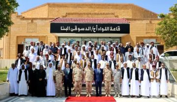 القوات المسلحة تنظم عددا من اللقاءات مع شيوخ وعواقل سيناء ومطروح صور القوات المسلحة تنظم عددا من اللقاءات مع شيوخ وعواقل سيناء ومطروح صور